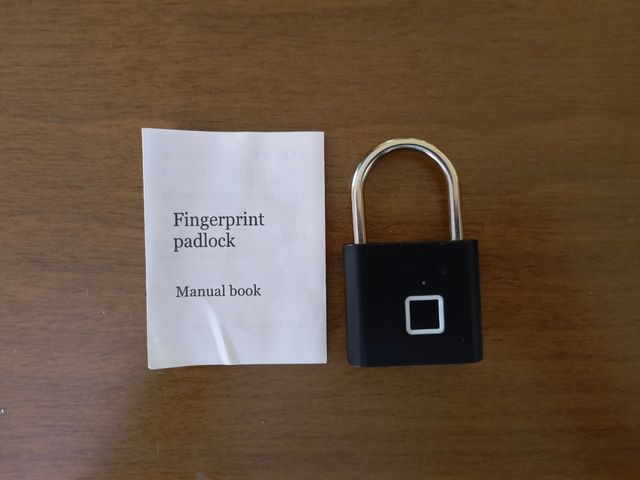 Lucchetto biometrico USB-C bloccato (con manuale)