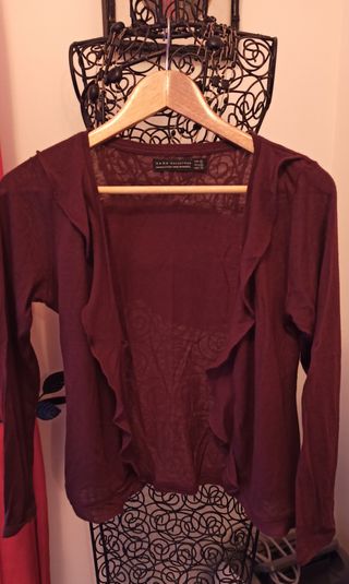 Chaqueta Zara Collection en color burdeos