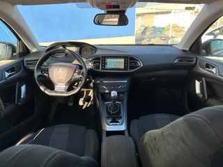 Peugeot 308 2015