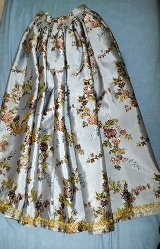 Traje de Fallera azul y blanco 
