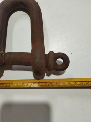 Grillete de hierro con pasador