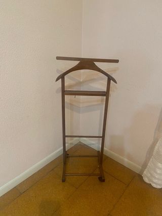 Perchero de madera - galán