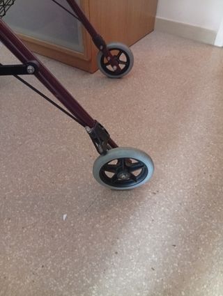 Andador para mayores plegable