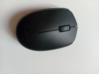 Mouse Logitech nero senza fili