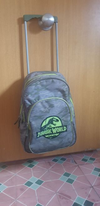 Mochila Jurassic World niño con ruedas