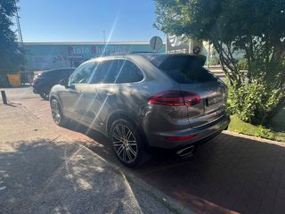 Porsche Cayenne 2015