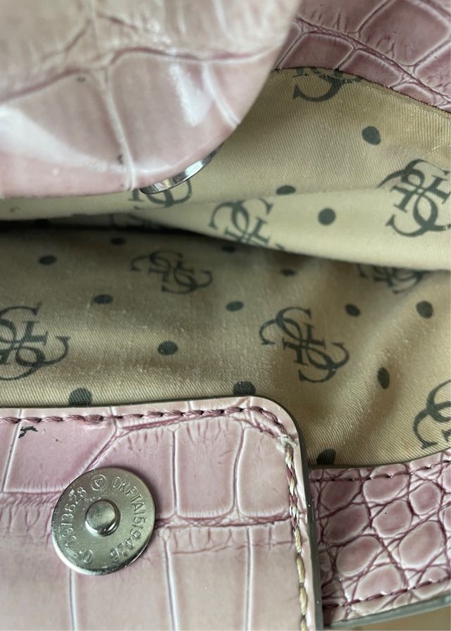 Borsa Guess rosa e grigia