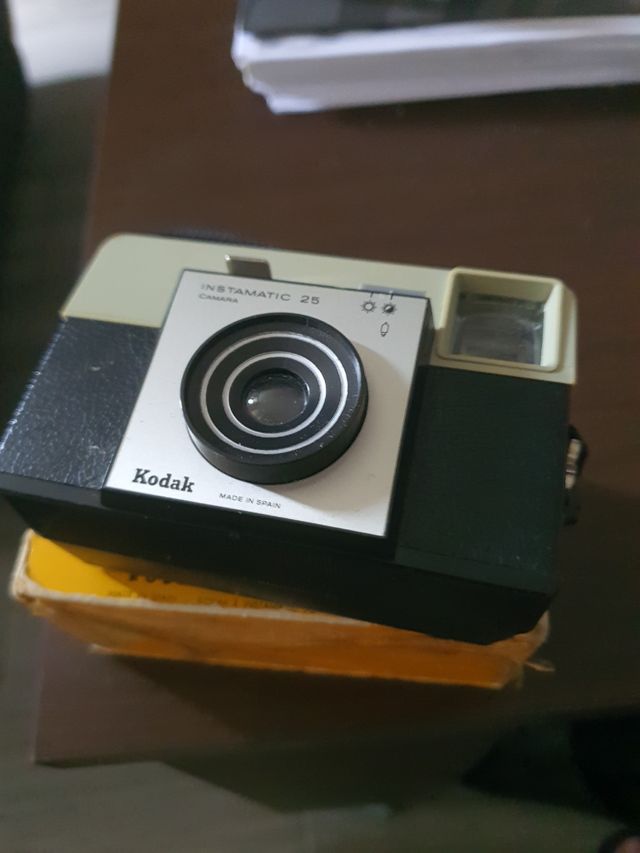 Cámara Kodak Instamatic 25 Antigua