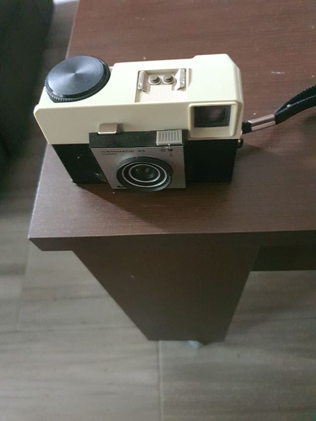 Cámara Kodak Instamatic 25 Antigua