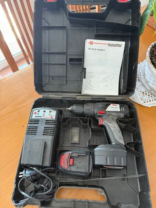 Taladro Inalámbrico Master BS 96-A + Cargador
