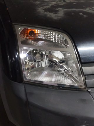 Pulido de faros con polímero