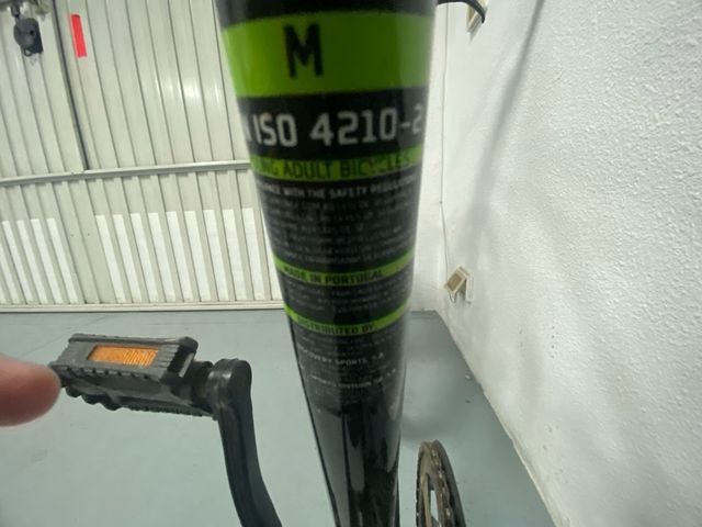 Bicicleta SPITZ Negra EN ISO 4210-2