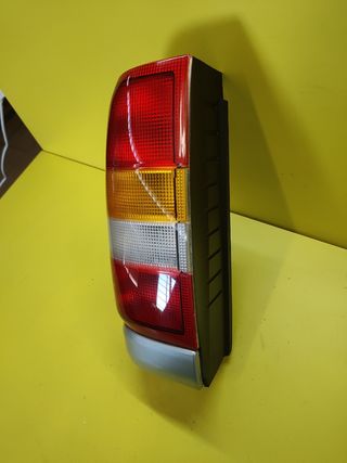 PILOTO TRASERO IZQUIERDO OPEL FRONTERA B