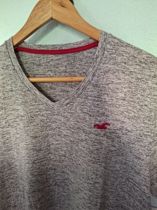 Camiseta Hollister Gris V-Neck