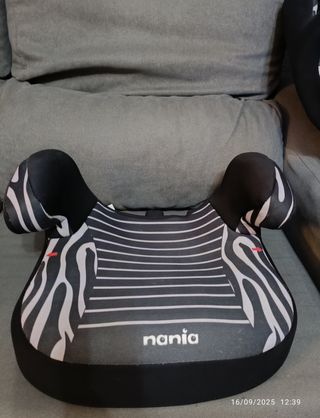 Silla de coche infantil Nania con diseño de cebra