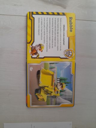 Libro puzzle la patrulla canina