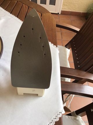 Plancha inalámbrica a vapor
