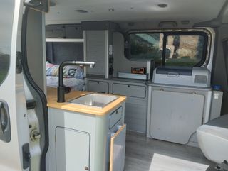 Furgoneta camper camperizada Opel vivaro 