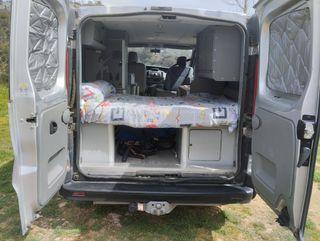 Furgoneta camper camperizada Opel vivaro 