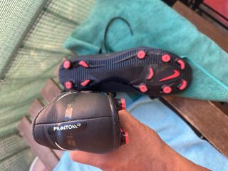 Botas de fútbol Nike Phantom Talla 41