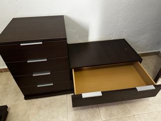 Dormitorio completo: cabecero + 2 mesitas + comoda