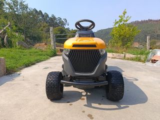 Tractor cortacésped Stiga Estate 384 usado 2 veces