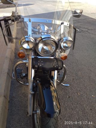 Kawasaki Vulcan 800 classic