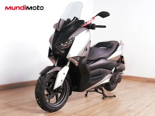YAMAHA X-MAX 125 