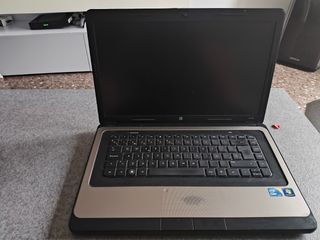 Portátil HP Plata y Negro i3