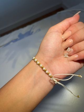Pulsera de perlas y oro