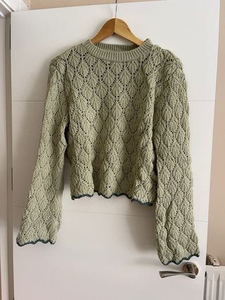 Jersey de punto verde calado