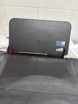 Impresora HP Negra con tinta
