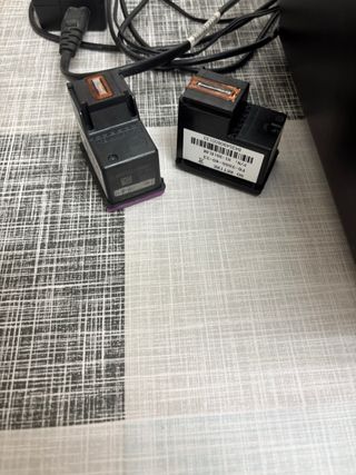 Impresora HP Negra con tinta