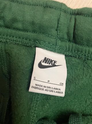 Pantalón Nike verde – Talla S