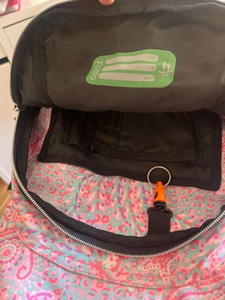 Mochila escolar con estampado floral