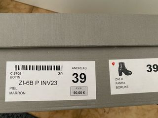 Botines de piel marrones con tacón negro