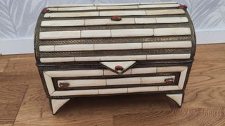 Baúl Joyero Antiguo