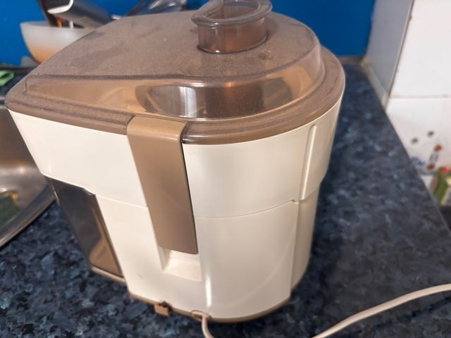 Licuadora Moulinex Beige