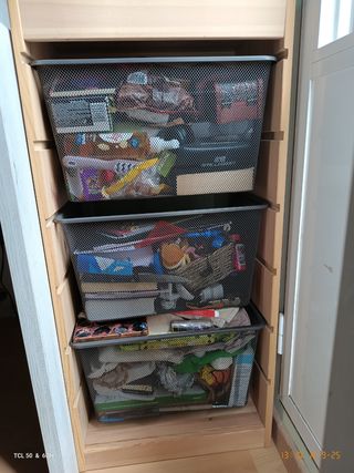 Estantería Ikea con 3 Cestas Metálicas