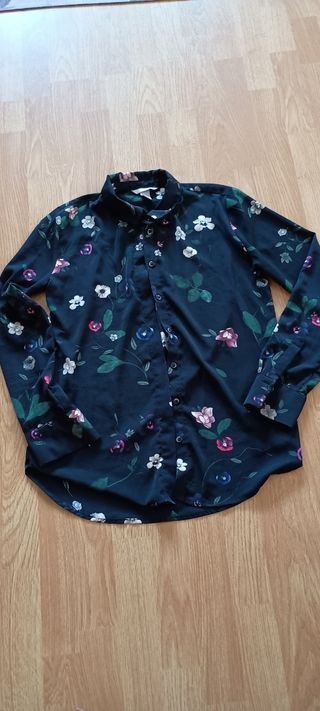 Camisa floral negra mujer