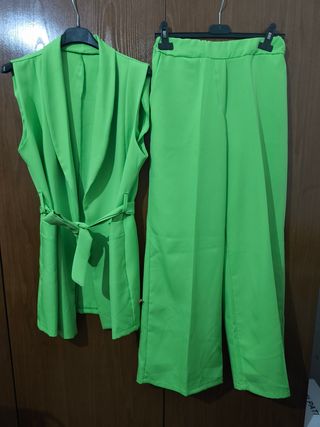 Traje de chaqueta verde