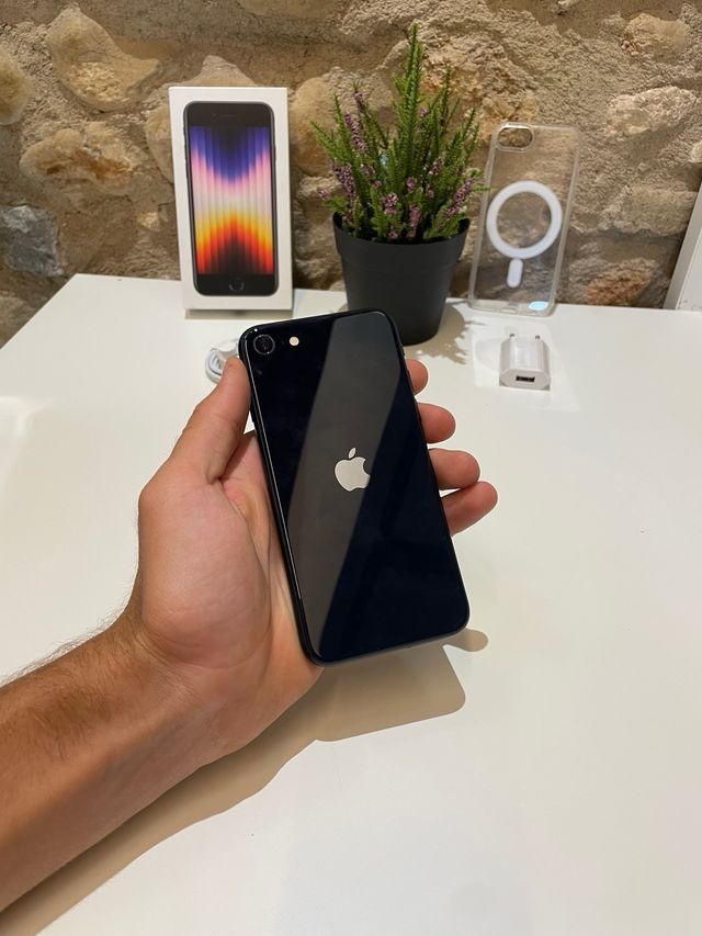 BATTERIA AL 100% PER IPHONE SE DI TERZA GENERAZIONE 2022 64 GB Nero