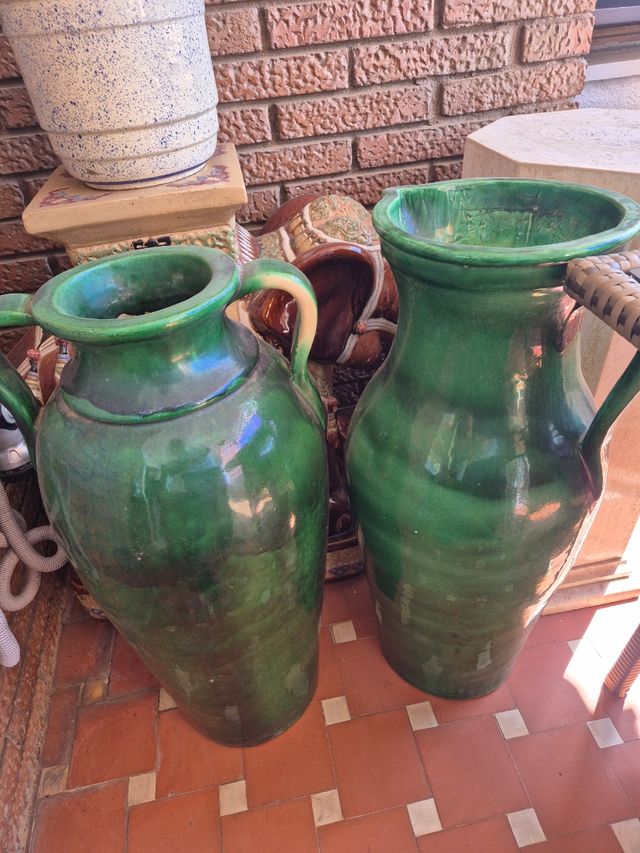 Macetero y jarrones grandes de porcelana