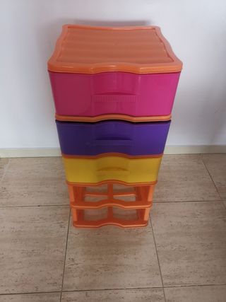 Cajonera de plástico con 3 cajones