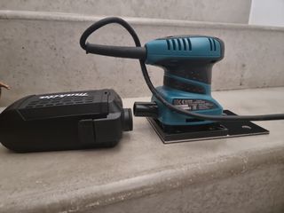 Lijadora de Acabado Makita BO4566