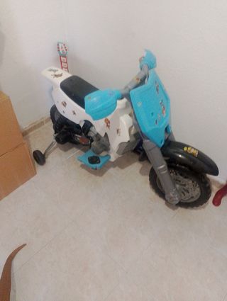 Moto eléctrica infantil