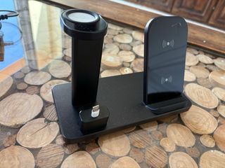 Base de carga 3 en 1 iPhone/Apple Watch