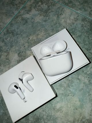 AirPods 4 con Cancelación de Ruido