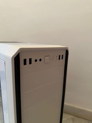 Caja Torre Ordenador Sobremesa Blanca