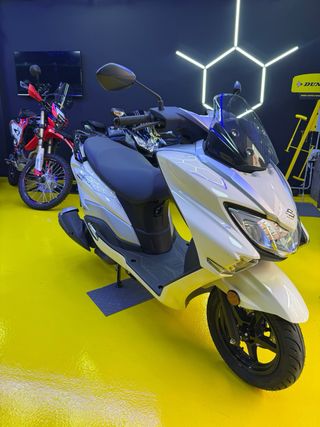 Suzuki Burgman 125 nueva promoción DICIEMBRE